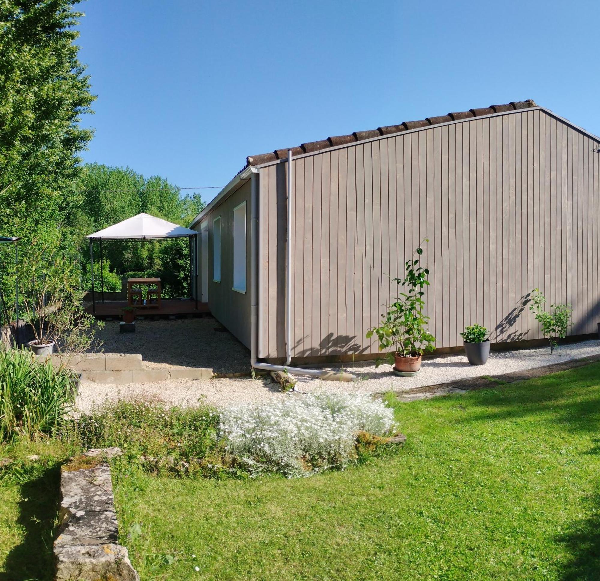Gite Le Vieux Moulin Sansais Zewnętrze zdjęcie